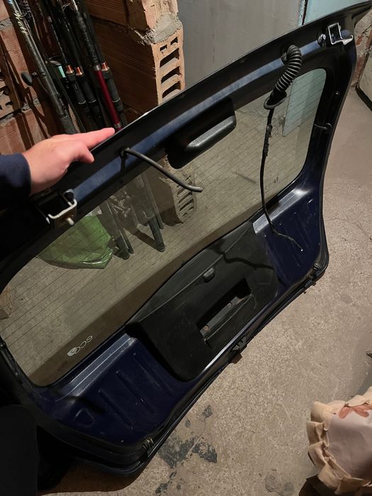 Заден капак със стъкло за Дачия Сандеро 2012 год