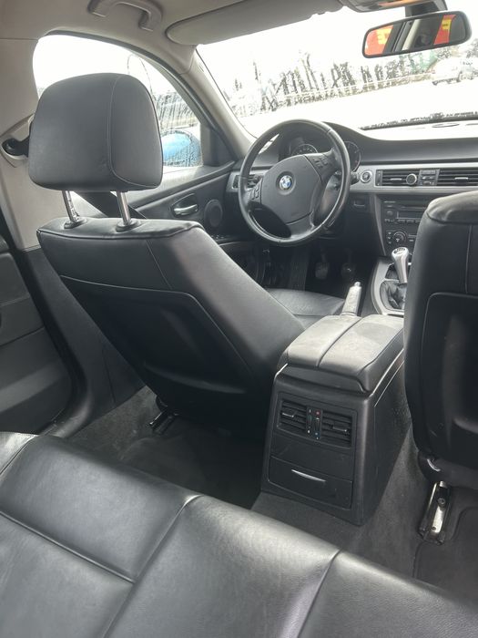 Bmw e 91 320 163 cp distributie in fata