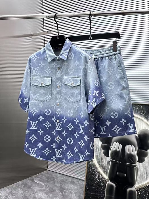 Compleu blugi pentru barbati LV louis vuiton colectie 2026 !