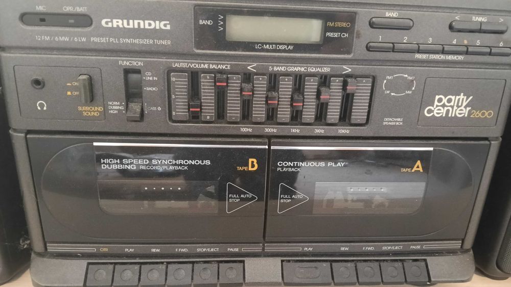 Radiocasetofon GRUNDIG Party Center 2600