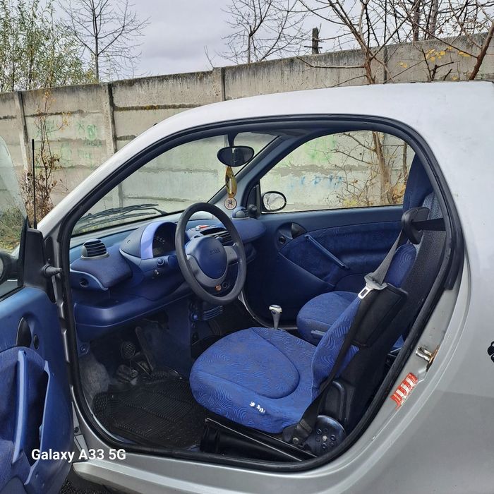 Vând Smart motor 0.8 diesel.