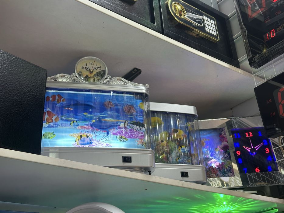 Аквариум электронный с часом