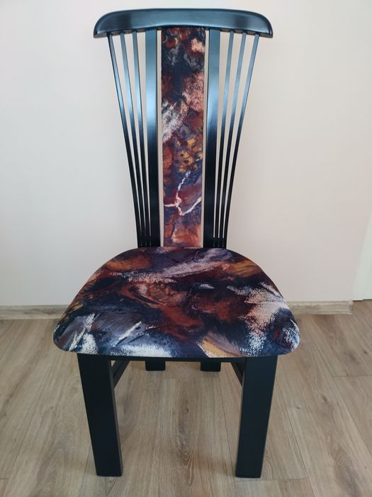 Продавам столове