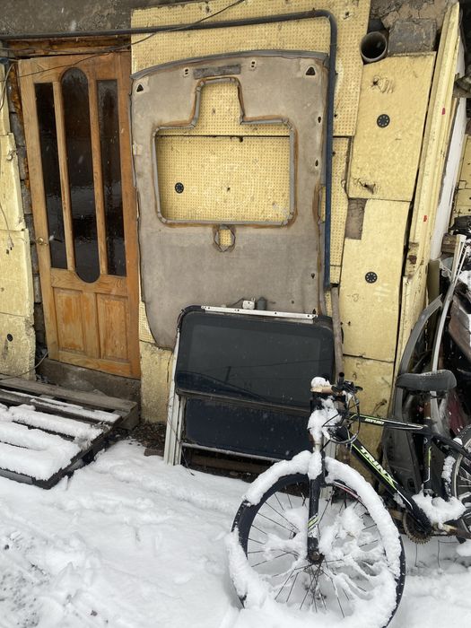 Ниссан примера Р12 дверь