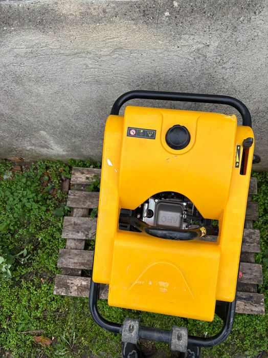 Трамбовка Пачи Крак HBM Machines -  OHV Двигател, Отлично Състояние!