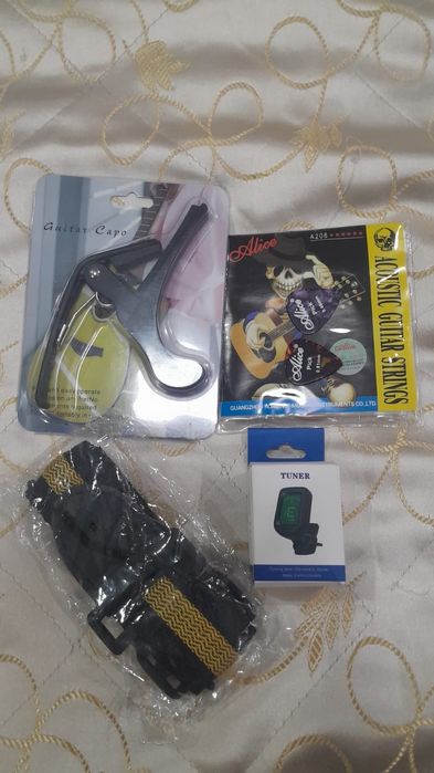 Гитара  с комплектующими