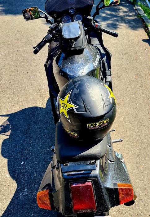 Kawasaki Ninja Gpz 1000 RX vehicul istoric