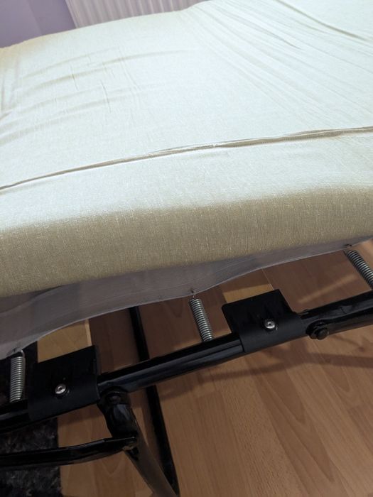 Разтегателен диван