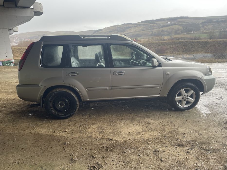 Nissan X-TRAIL T30