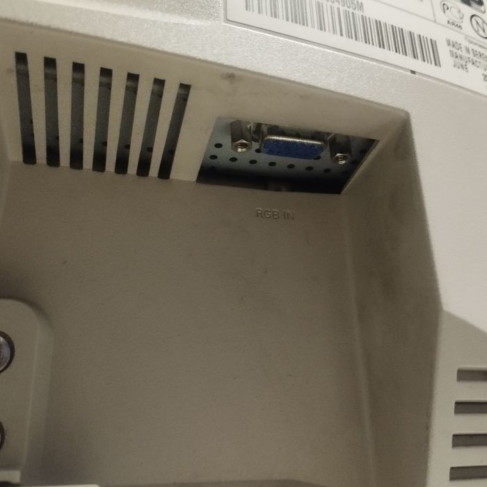 Монитор Samsung 17 дюймов с колонкой