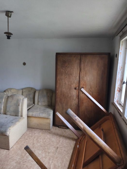 къща, Костенец,  РЗП 75м2 , двор 902 м2 , двоен гараж и къща за гости