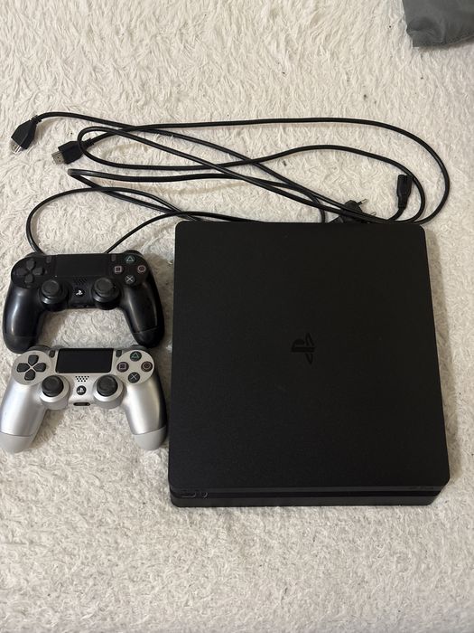 Продам Sony PlayStation 4 slim