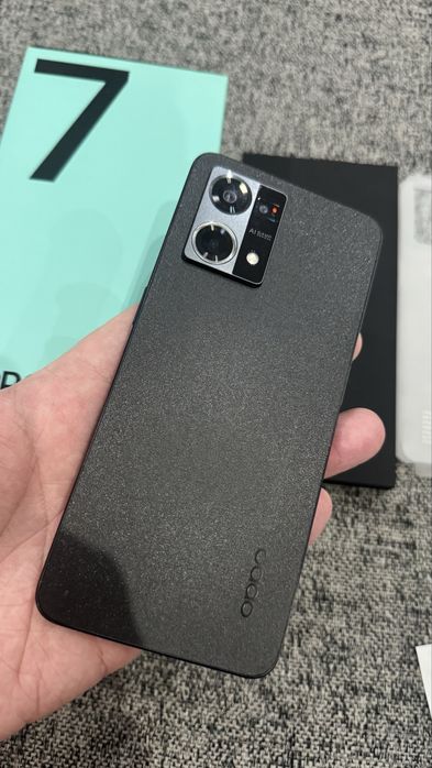 Продам Смартфон OPPO Reno 7!
