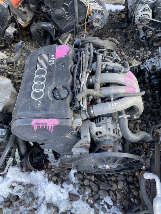 Двигатель  AUDI ADR