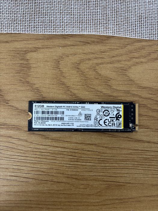 SSD Western Digital  SN810 NVME de 512 gb