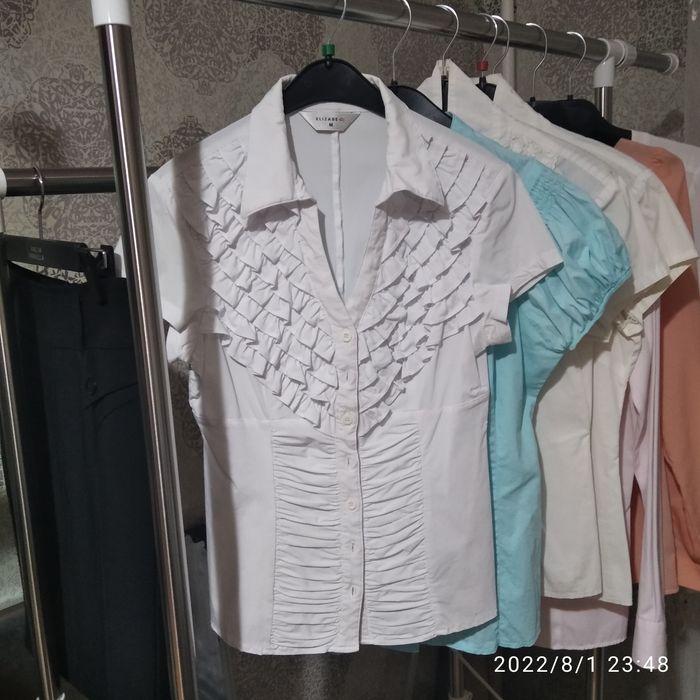 Белые разные рубашки! Р-р 42-44!