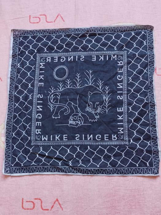 Batic de Colectie Mike Singer