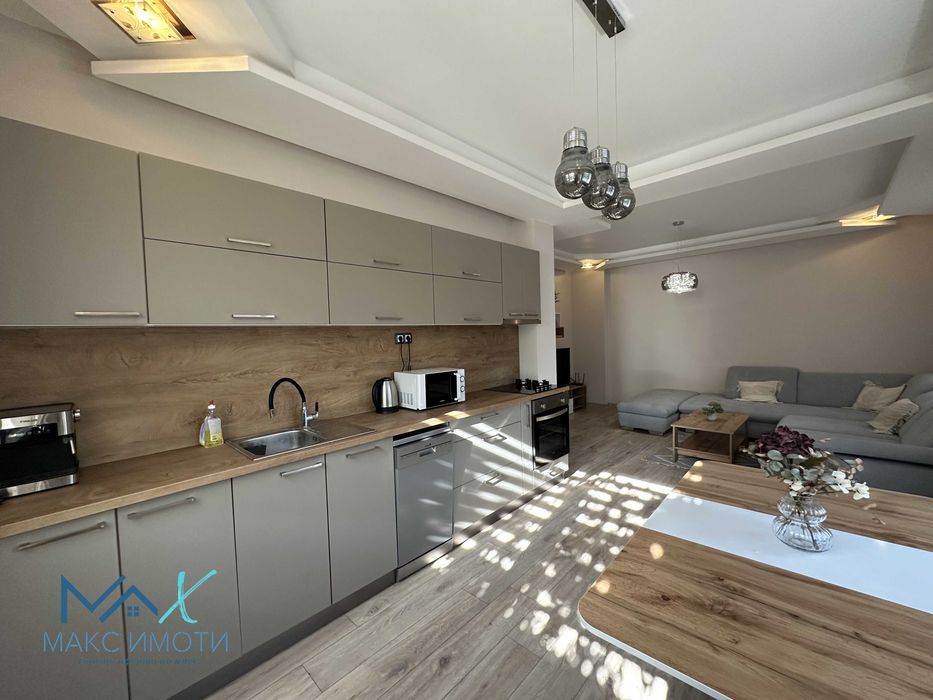 Дава се под наем Тристаен апартамент в Стара Загора, Център - 90 кв.м за 510 € - Снимка #7