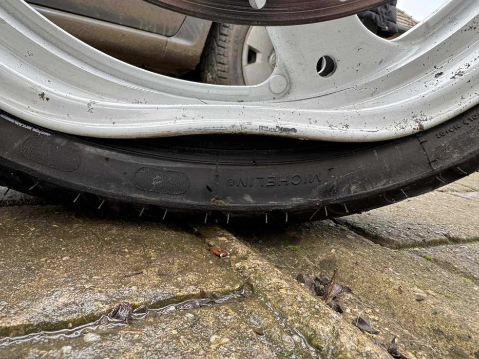 motocicleta Suzuki 500