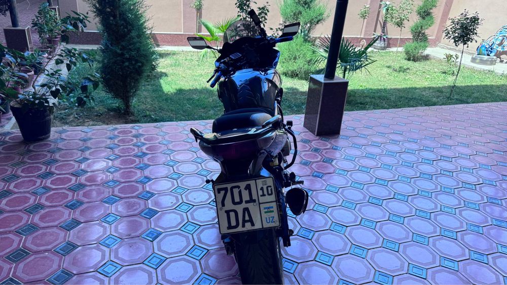 Honda cb 600f 2010