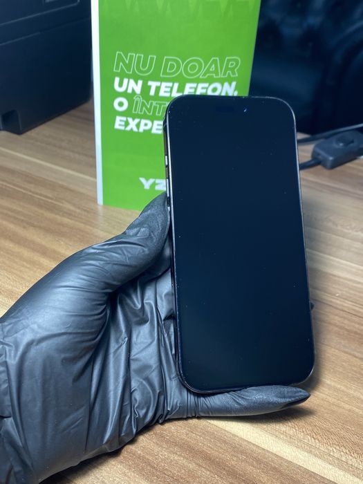 iPhone 16 Pro • 256 GB • Black Titanium