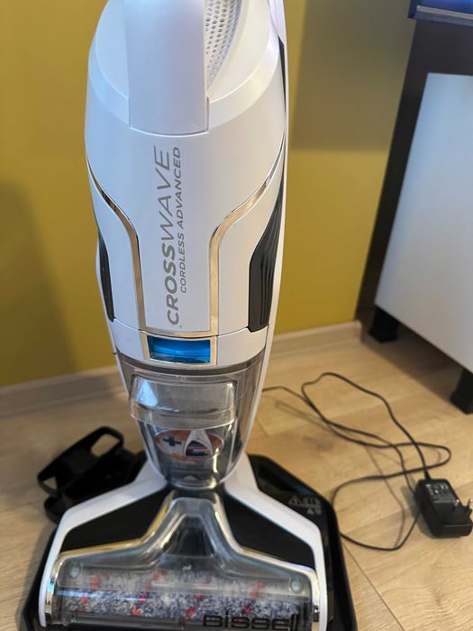 Вертикална прахосмукачка безкабелна Bissell