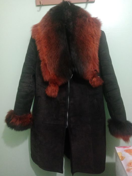Продам дублёнку женскую.