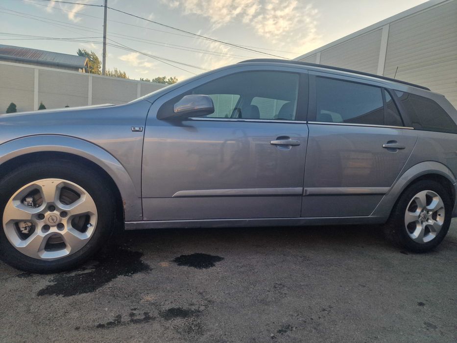 OPEL Astra 2005 — imagine 3