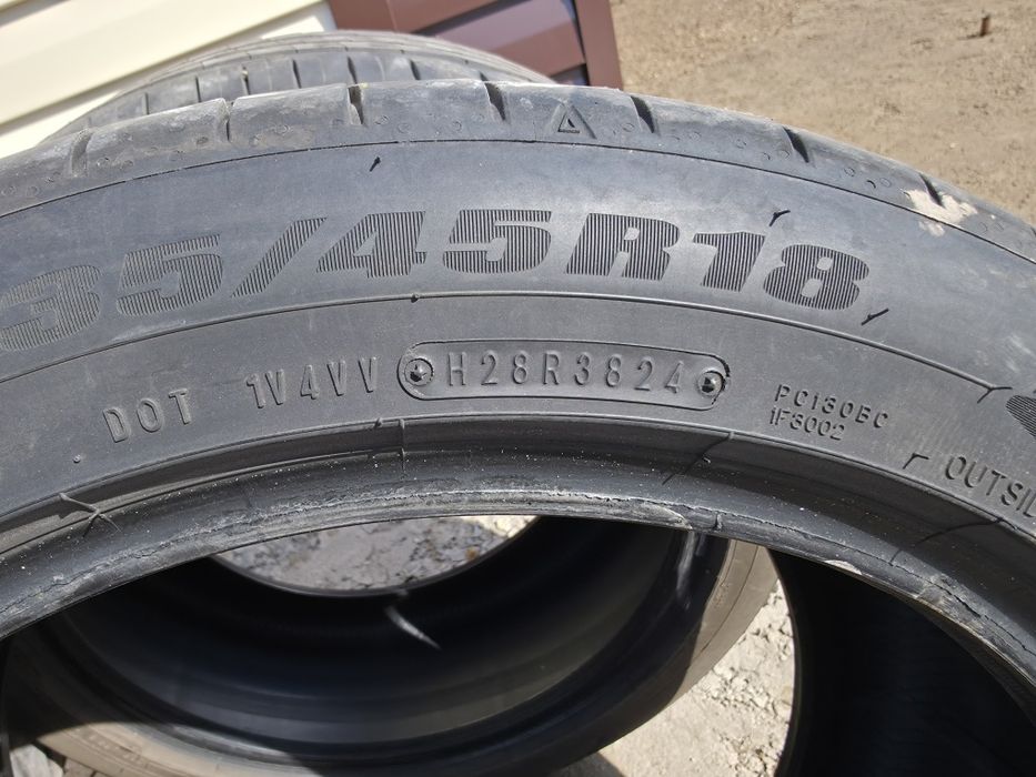 235/45 R18 DUNLOP