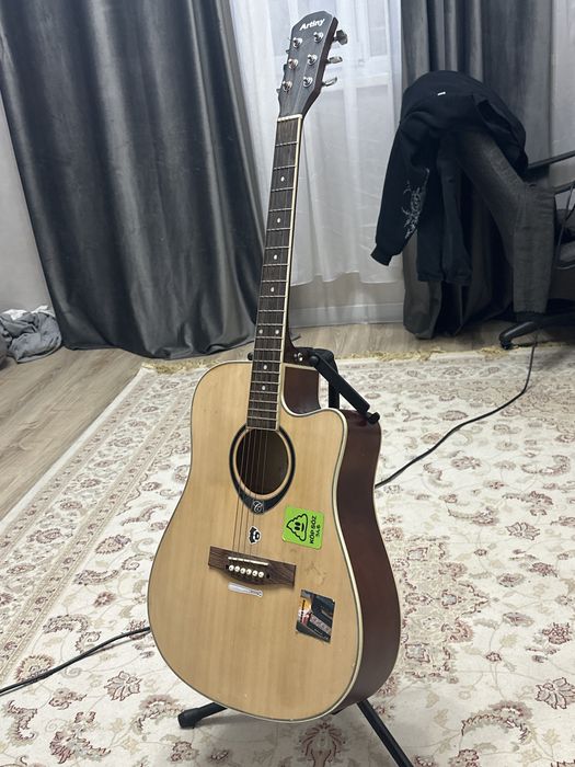 Акустическая гитара