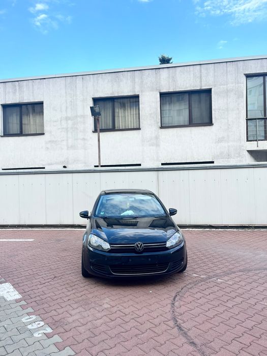 VOLKSWAGEN Golf 2010 — imagine 2