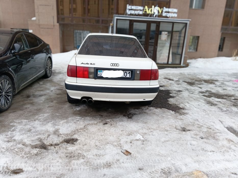 Машина ауди б4 1992 год