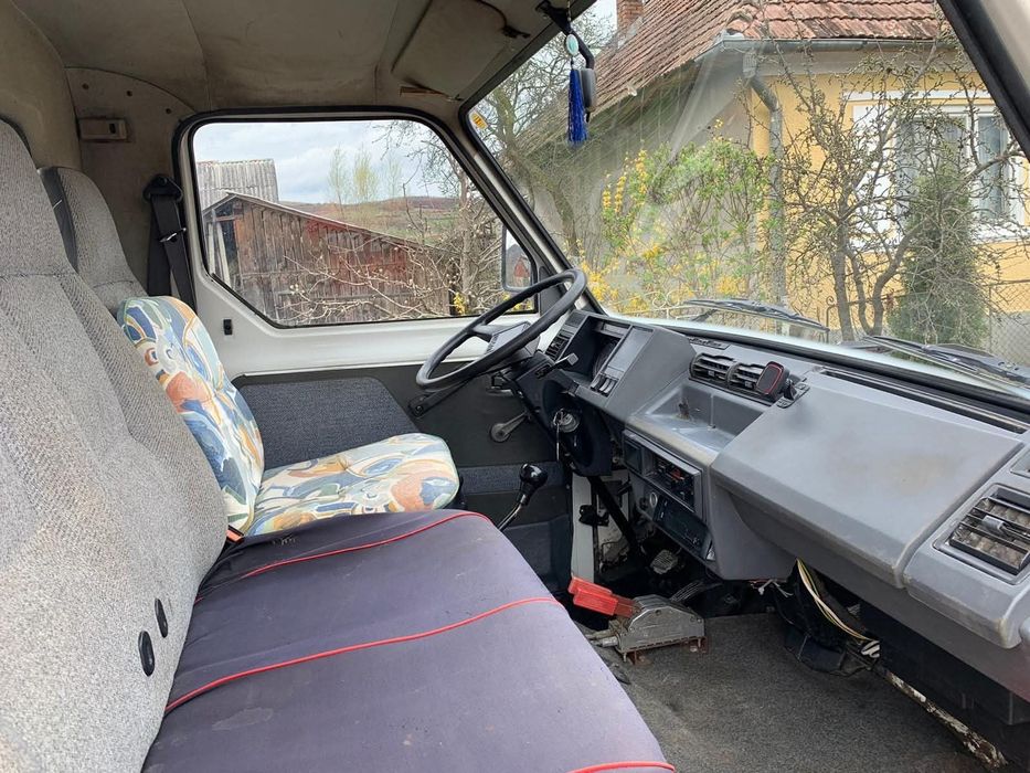 Nissan trade basculanta trilaterala