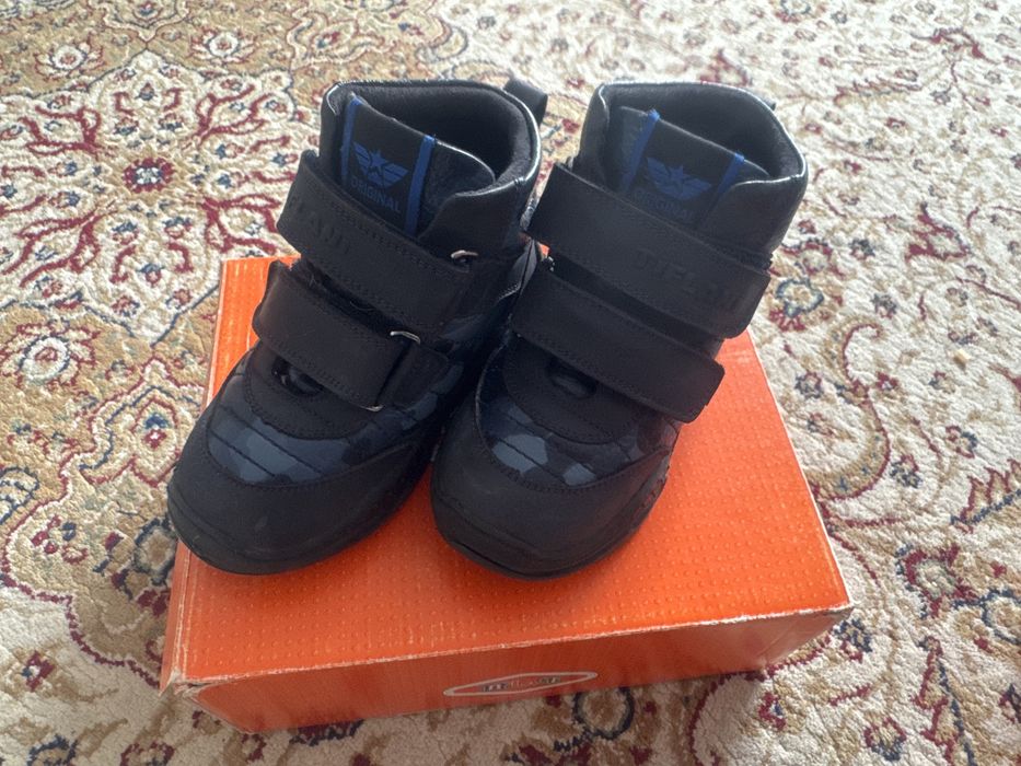 демисезонные ботинки на мальчика 25 р