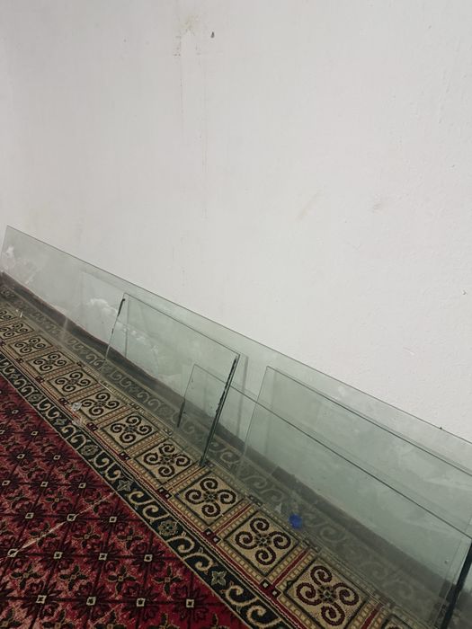 Ветринасини ойнаси калин 1 лик