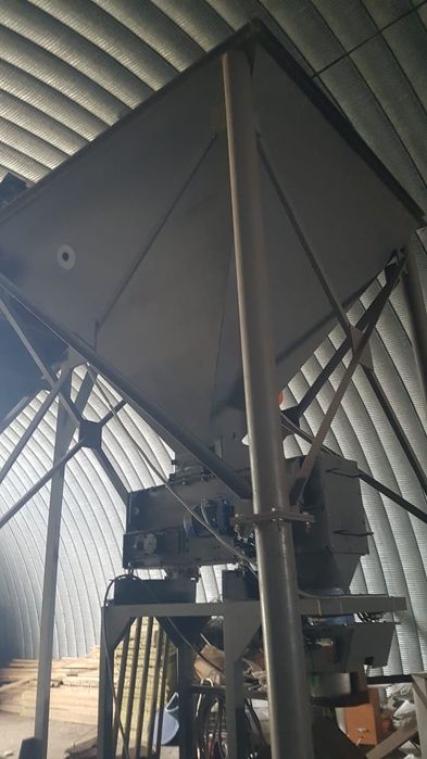 Конвейер ленточный. Бункера.