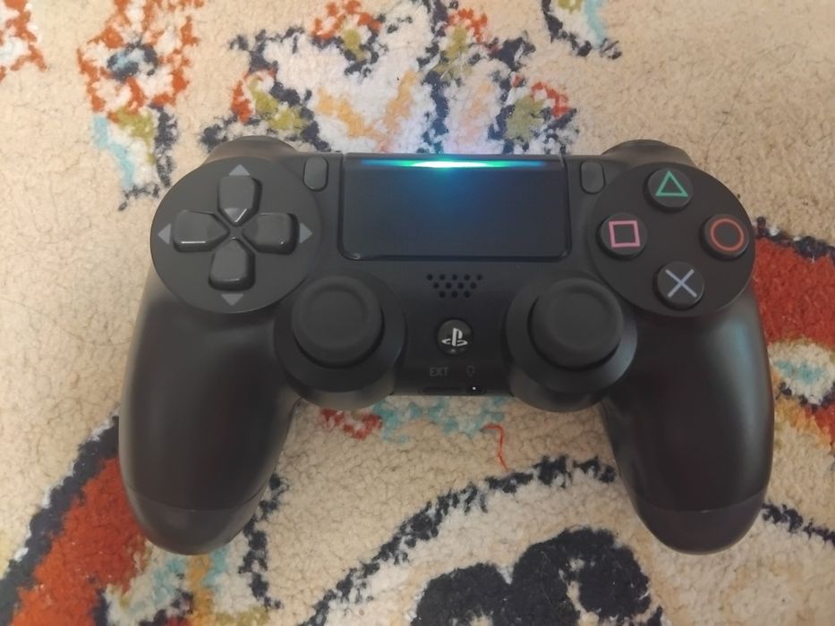 Джойстик геймпад Dualshock 4