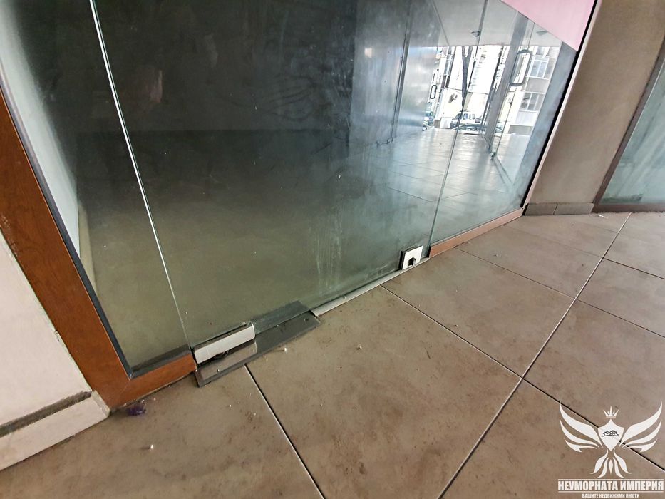 Продава се Магазин в Асеновград - 22 кв.м за 765 €/кв.м - Снимка #11