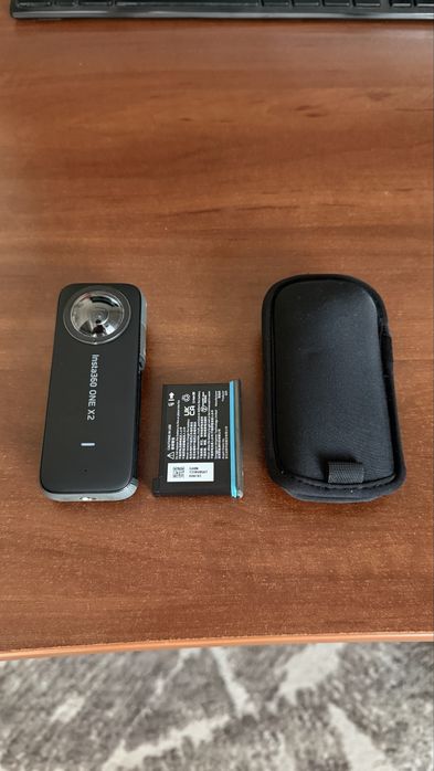 Продаю 360 камеру Insta360 ONE X2