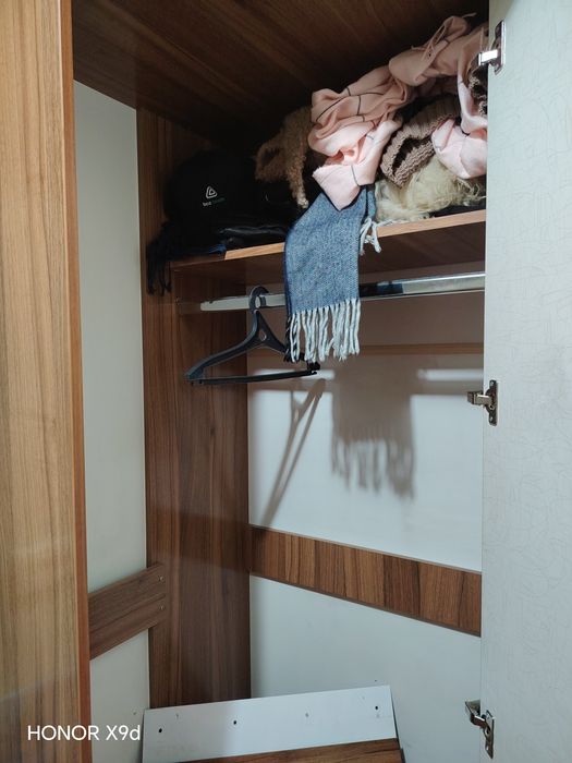 Угловой шкаф б/у