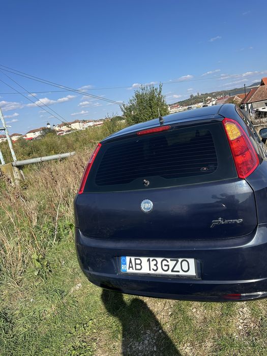Fiat  punto ……..