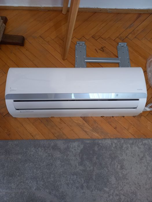 Vand clima Beko defecta pentru piese