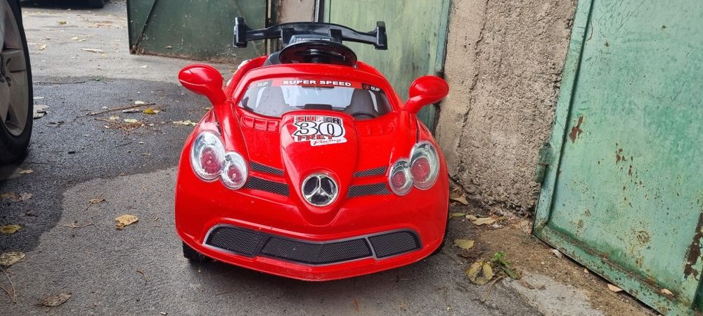 Електрическа кола