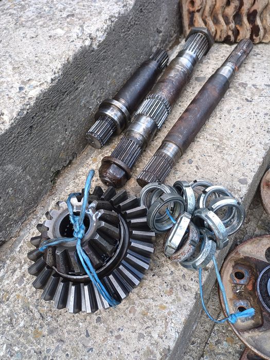 Piese pinion Ax grapă rotativa pegoraro,mora ,/ freza