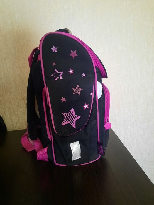 Продам рюкзак школьный