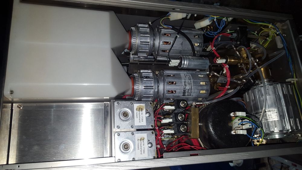 Reparatii expresoare Philips,Saeco,Jura,Delonghi