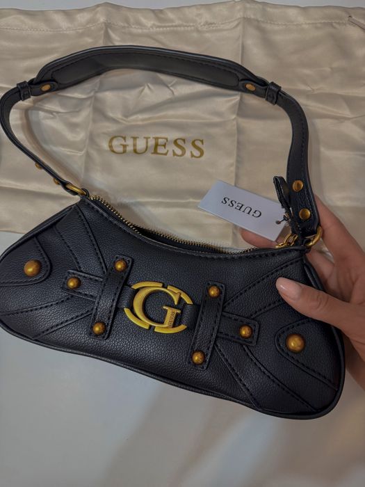 Продам сумку Guess на плечо