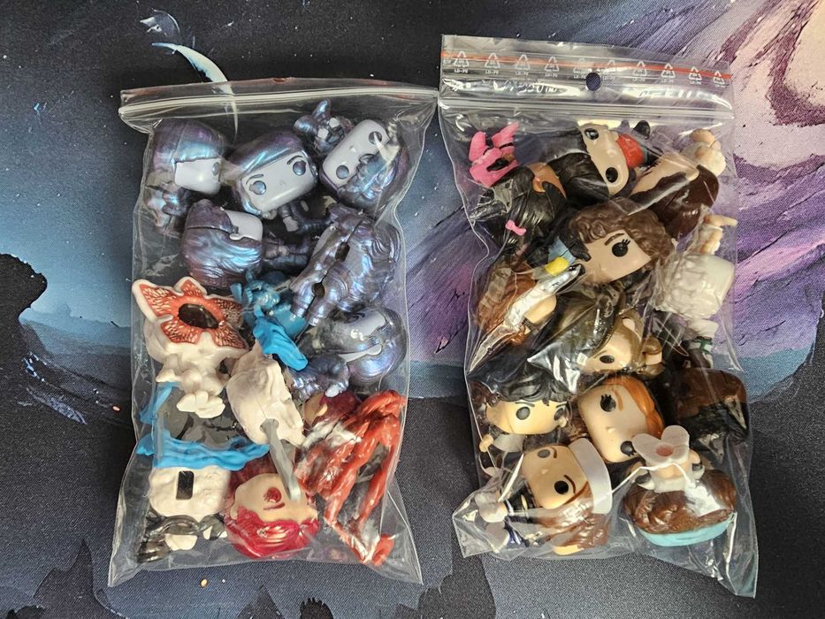 Kinder Joy Stranger Things Colectie Completa