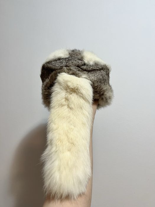 Căciulă de blană cu codiță