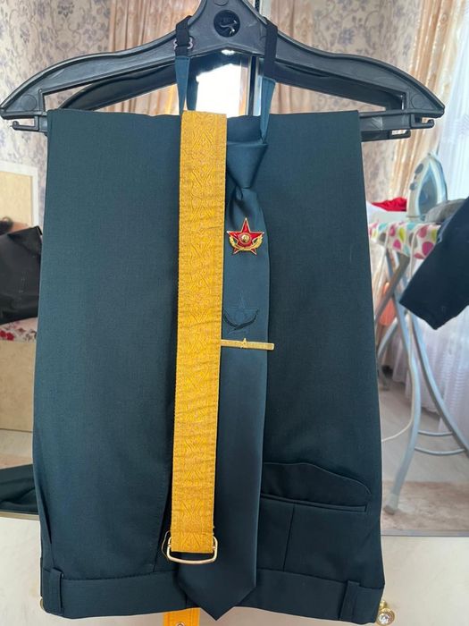 Военная форма парадный